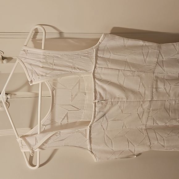 Women's Sumner dress - Picture 2 of 3